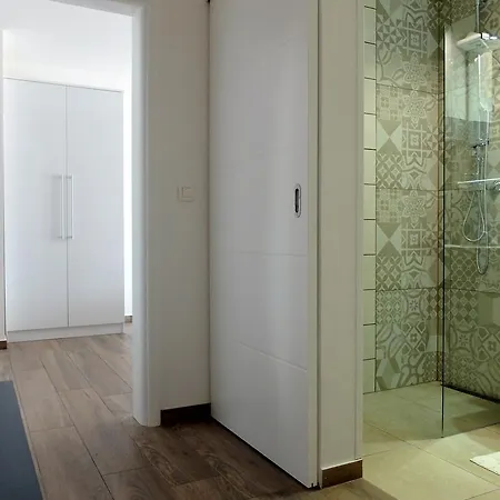 Center Flat Apartma *